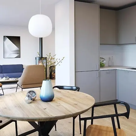 A Cosy Flat Close To Airport, Train And Shopping Leilighet